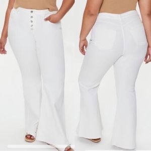 Forever 21 flare high rise slim fit flare leg denim  jeans size 20 cream NWT